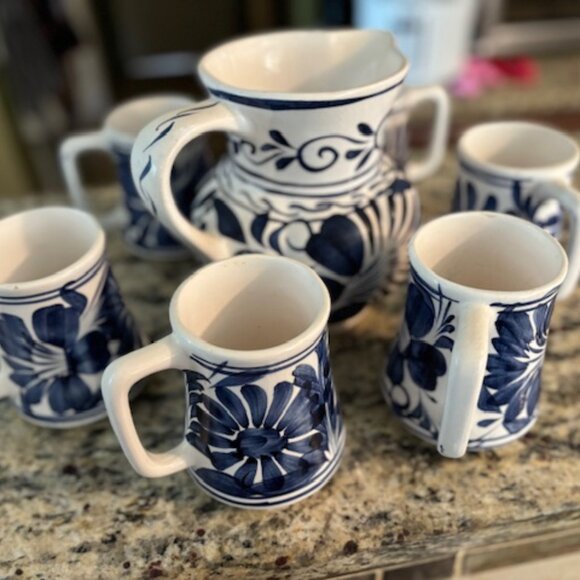 MADE IN MEXICO CERAMIC PITCHER WITH 6 MUGS W/HANDLES - Picture 2 of 7